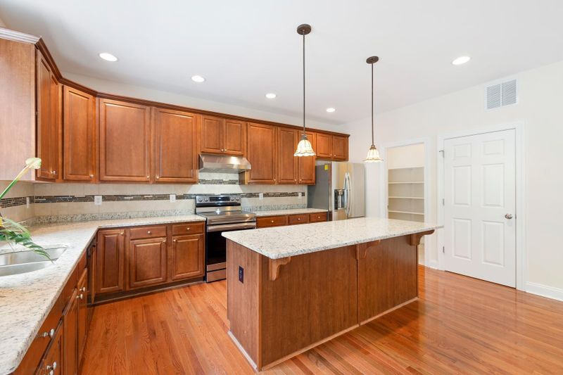 123 Brookbank Hill Pl, Cary, NC 27519