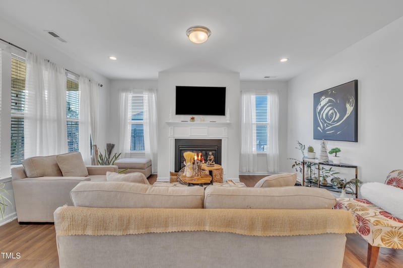 123 Carbone Ln, Clayton, NC 27527