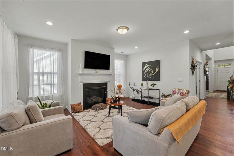 123 Carbone Ln, Clayton, NC 27527