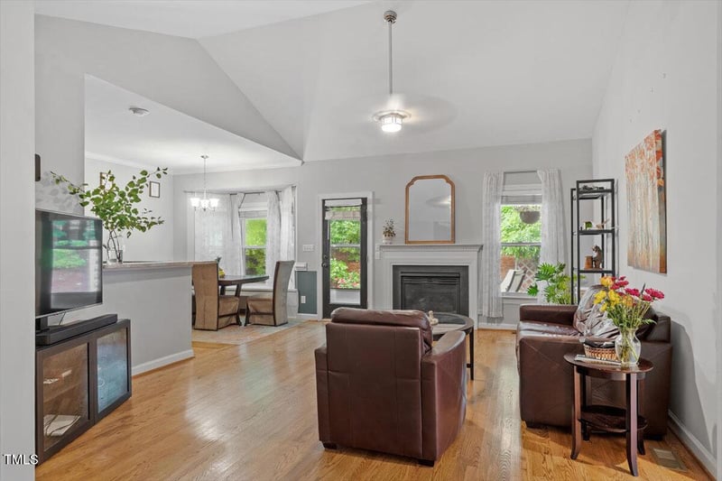 123 Chimney Rise Dr, Cary, NC 27511