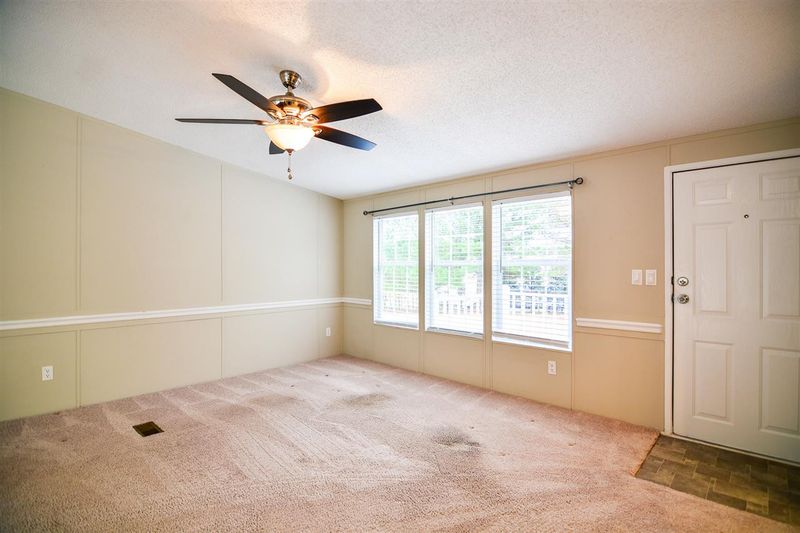 123 Cove Ln, Four Oaks, NC 27524