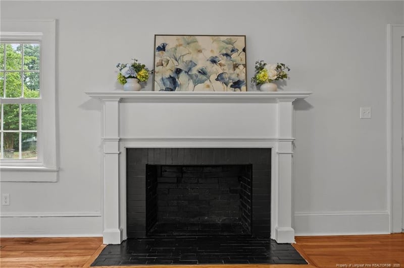 123 Ellington St, Fayetteville, NC 28305