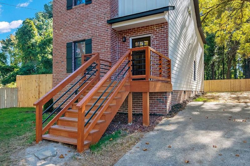 123 E End Ave, Durham, NC 27703
