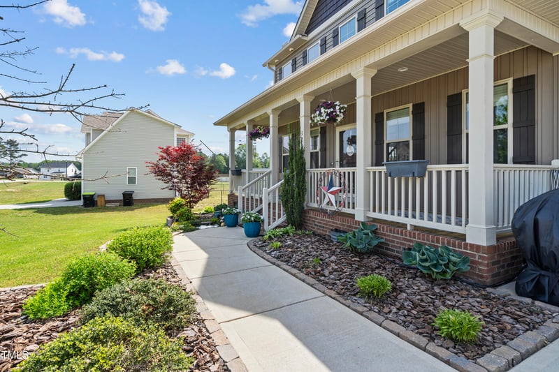 123 Hawick Ct, Zebulon, NC 27597