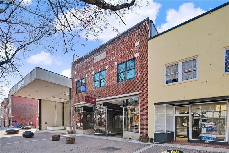123 Hay St, Fayetteville, NC 28301