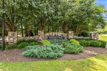 123 Holiday Island Dr, Garner, NC 27529