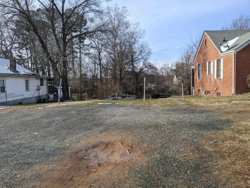 123 N Hoover Rd, Durham, NC 27703