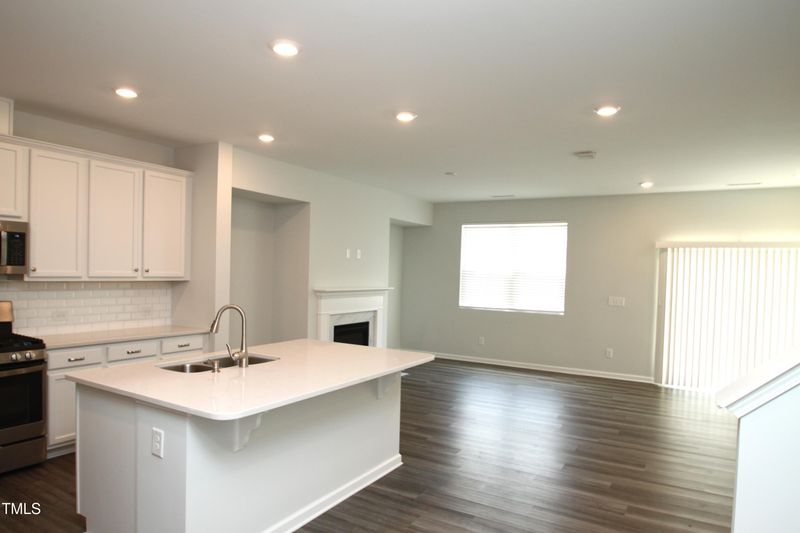 123 Hunston Dr, Holly Springs, NC 27540