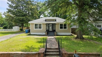 123 John St, Fayetteville, NC 28305