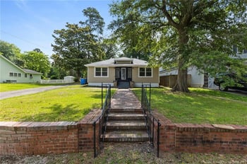123 John St, Fayetteville, NC 28305