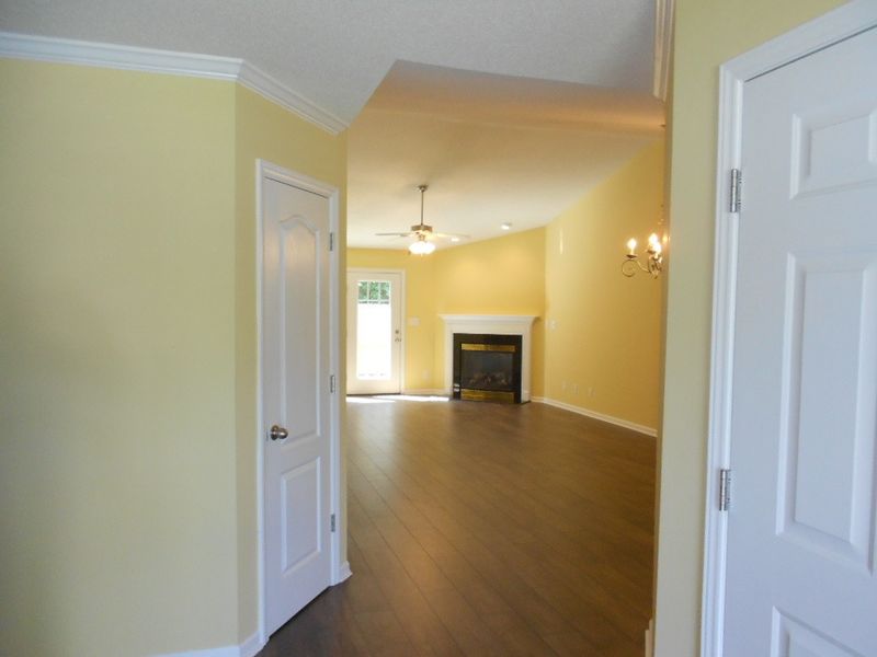 123 Kingston Ln, Graham, NC 27253