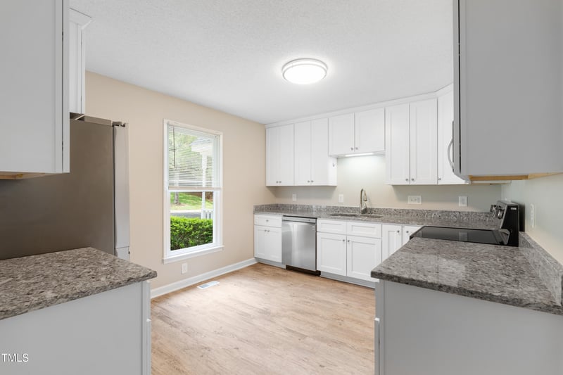 123 Luxon Pl, Cary, NC 27513