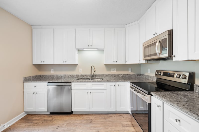 123 Luxon Pl, Cary, NC 27513
