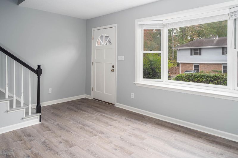 123 Old Cooper Sq #na, Chapel Hill, NC 27517