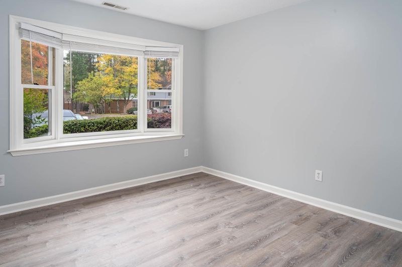 123 Old Cooper Sq #na, Chapel Hill, NC 27517