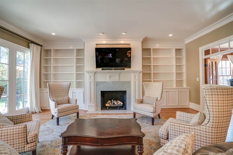 123 Pasquotank Dr, Raleigh, NC 27609