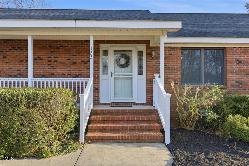 123 Pate Cir, Goldsboro, NC 27530