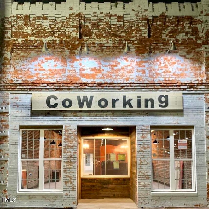 123 Railroad Ave, Dunn, NC 28334