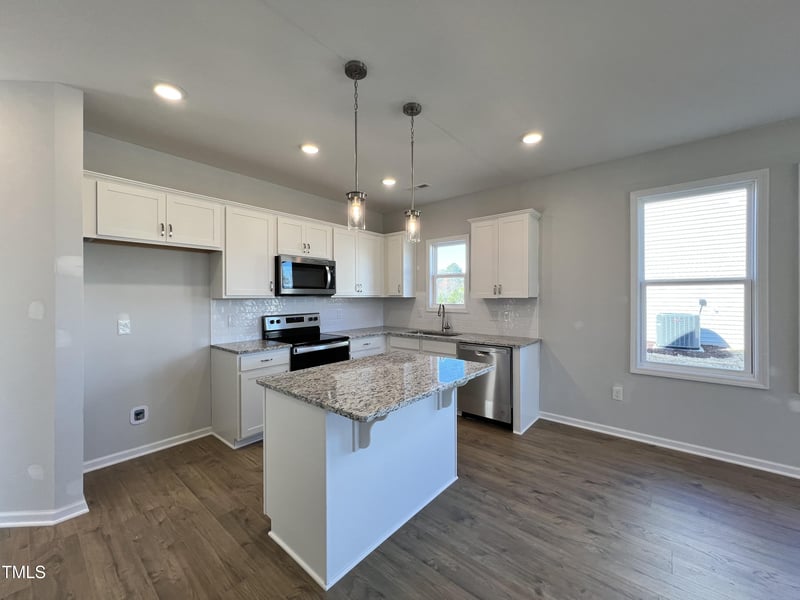 123 W Saltgrass Ln, Smithfield, NC 27577