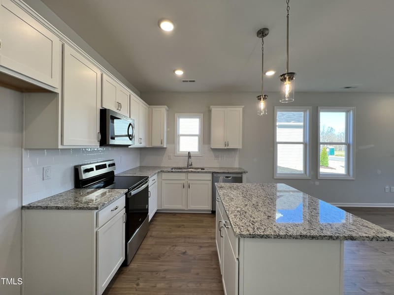 123 W Saltgrass Ln, Smithfield, NC 27577