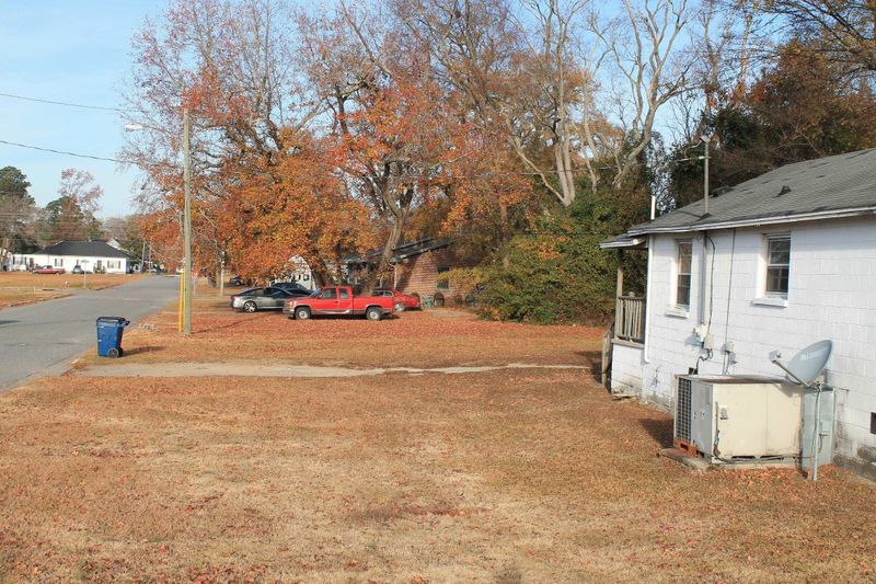 123 S Seventh St, Smithfield, NC 27577