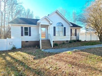 123 Shady Meadows Ln, Clayton, NC 27520