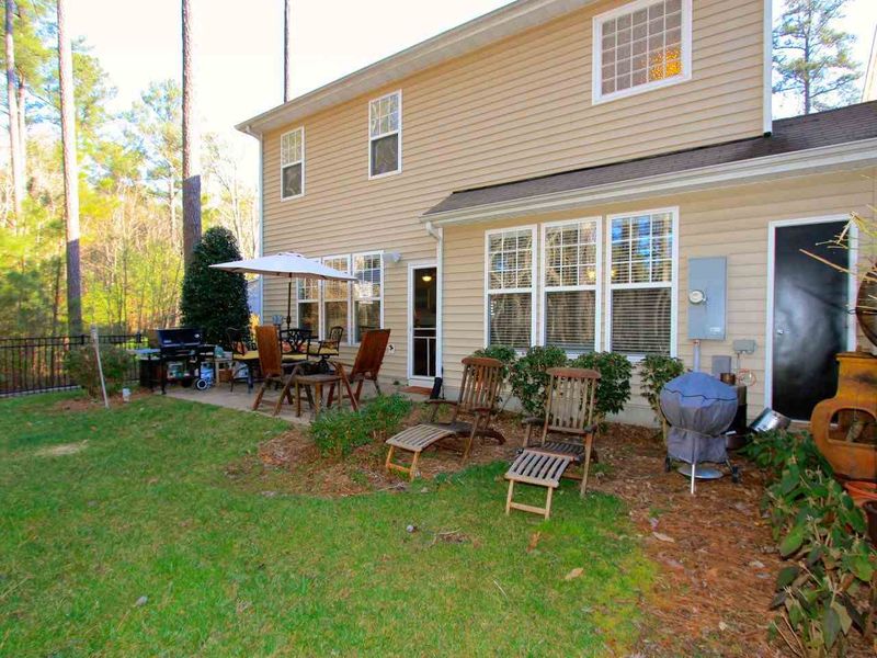 123 Sonoma Way, Chapel Hill, NC 27516