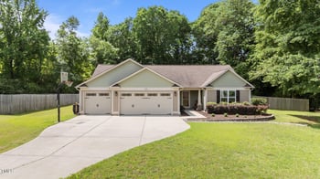 123 Terawood Farm Dr, Willow Springs, NC 27592