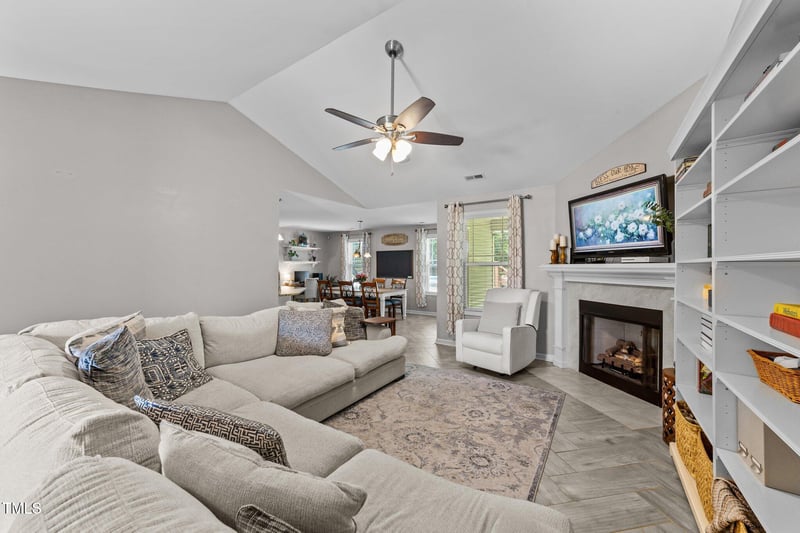 123 Terawood Farm Dr, Willow Springs, NC 27592