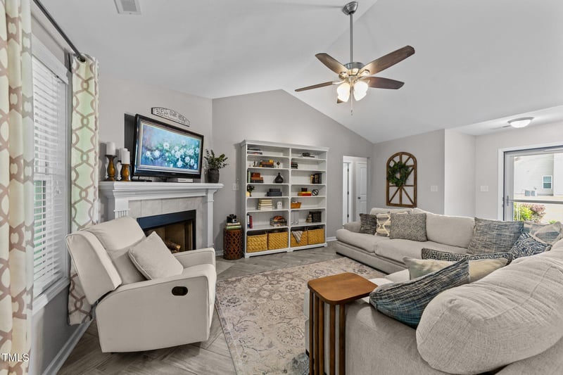 123 Terawood Farm Dr, Willow Springs, NC 27592