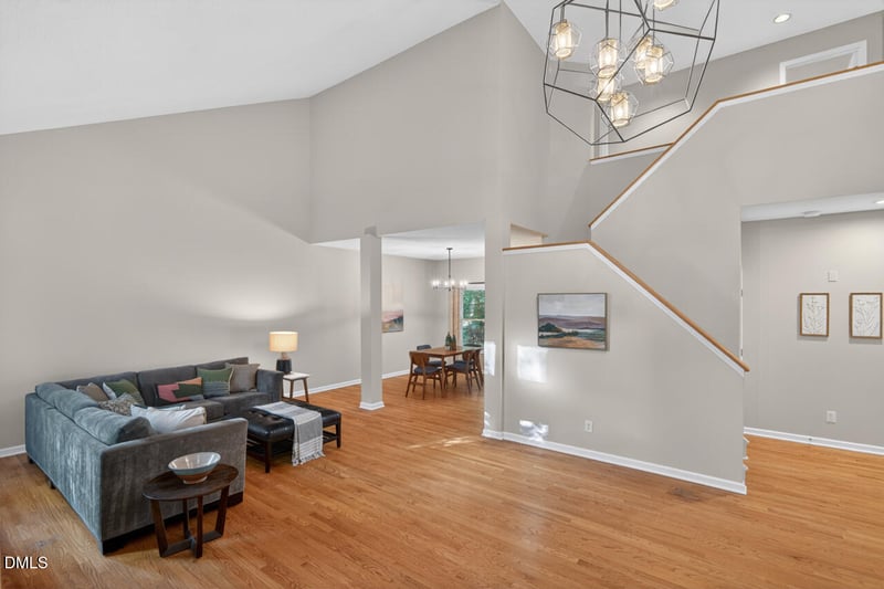 123 Tremont Cir, Chapel Hill, NC 27516