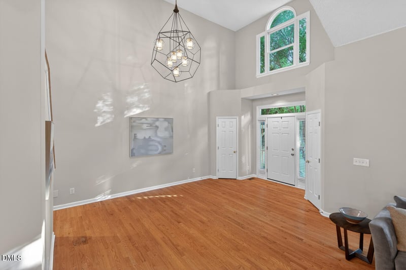 123 Tremont Cir, Chapel Hill, NC 27516