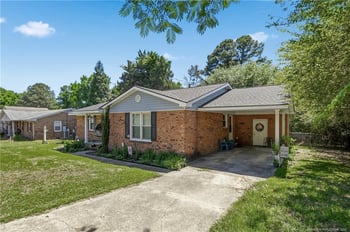 123 Wolfpoint Dr, Fayetteville, NC 28311