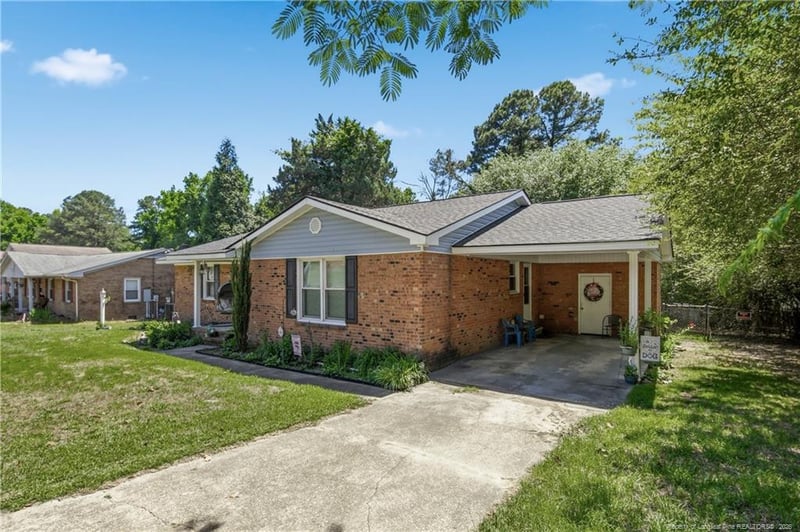 123 Wolfpoint Dr, Fayetteville, NC 28311