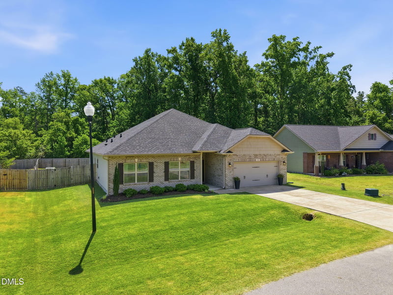123 Woodwater Cir, Lillington, NC 27546