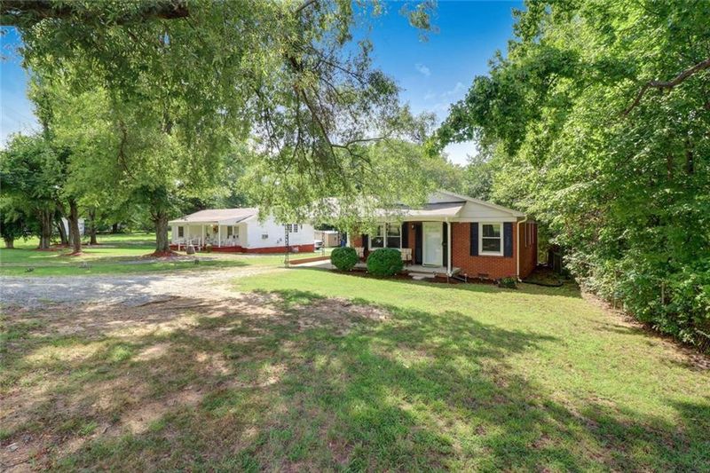 1230 N 49 Hw, Burlington, NC 27217