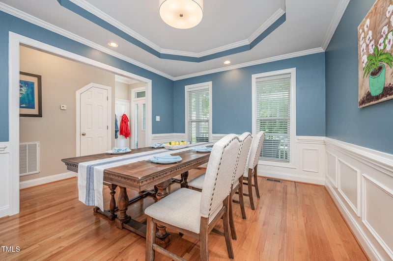 1230 Golden Bluff Ln, Fuquay Varina, NC 27526