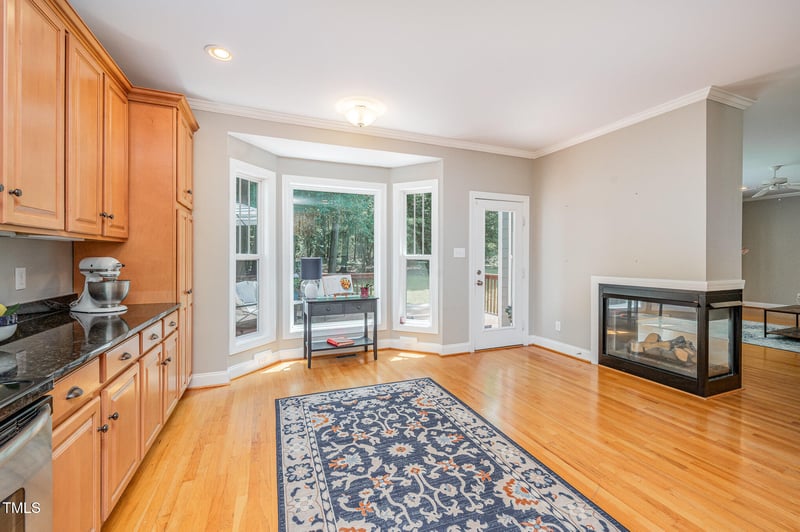 1230 Golden Bluff Ln, Fuquay Varina, NC 27526