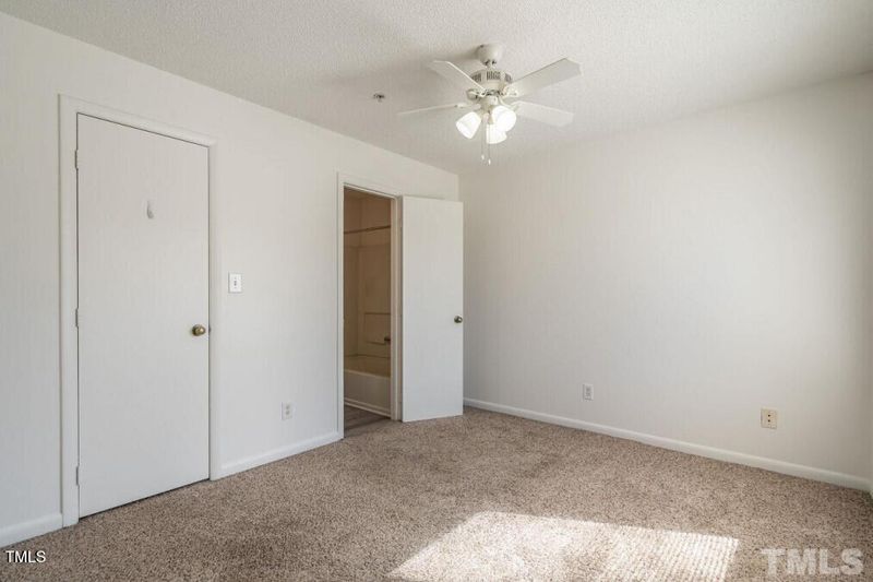 1230 University Ct #304, Raleigh, NC 27606