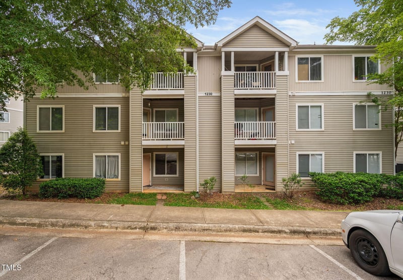 1230 University Ct, Raleigh, NC 27606