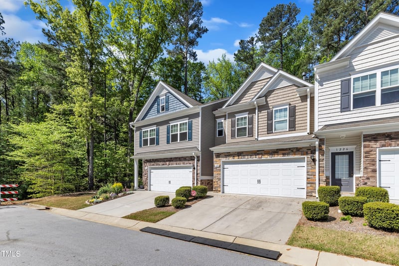 1230 Wingstem Pl, Raleigh, NC 27607