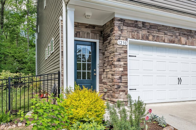 1230 Wingstem Pl, Raleigh, NC 27607