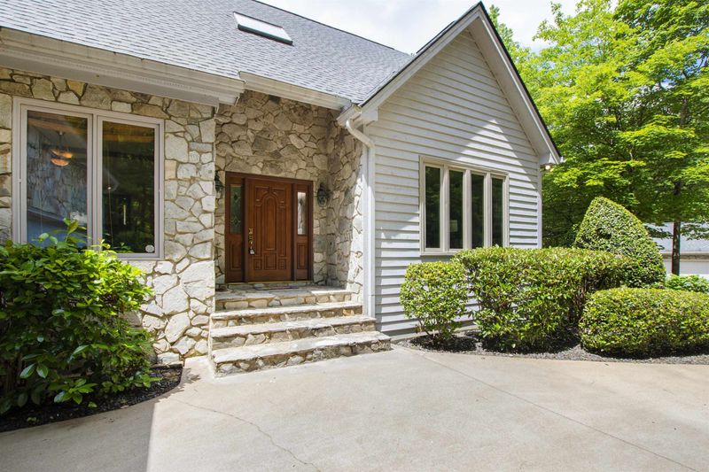 12301 Six Forks Rd, Raleigh, NC 27614