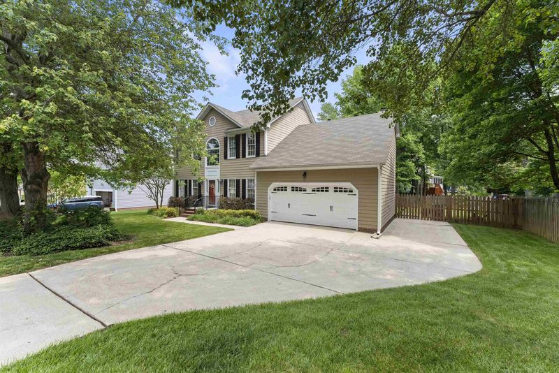 12304 Tappersfield Ct, Raleigh, NC 27613