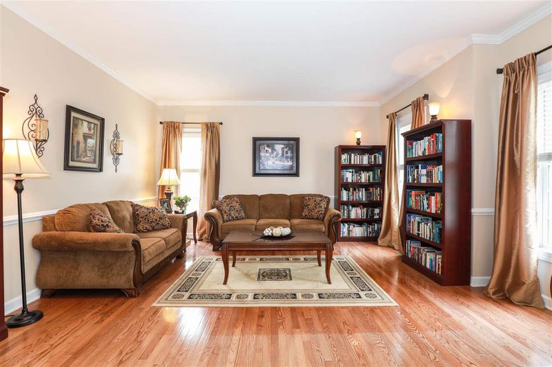 12305 Fieldmist Dr, Raleigh, NC 27614