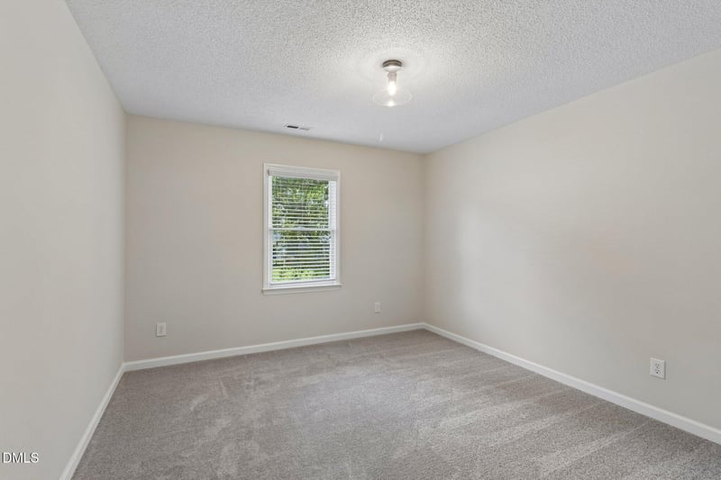12305 Inglehurst Dr, Raleigh, NC 27613