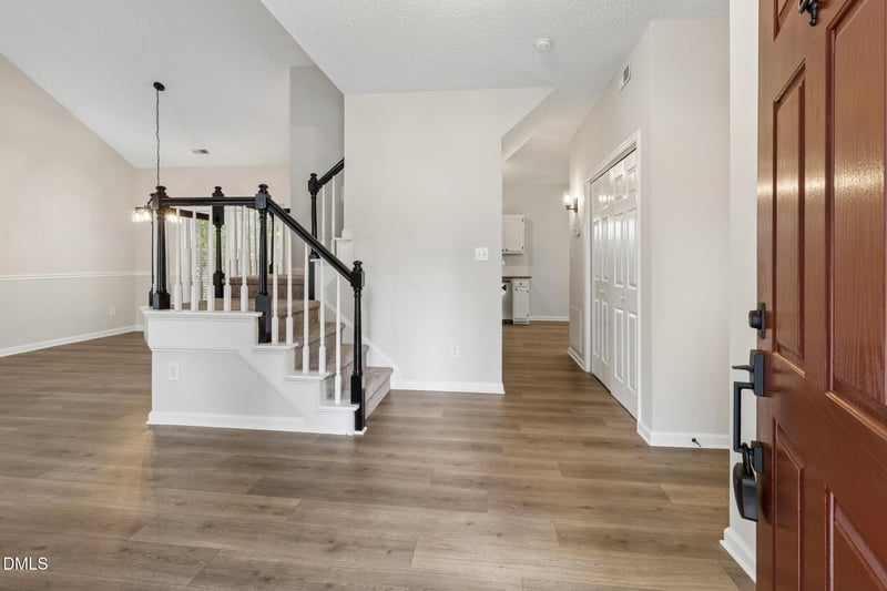 12305 Inglehurst Dr, Raleigh, NC 27613
