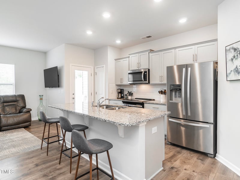 1231 Adrian Ct, Mebane, NC 27302