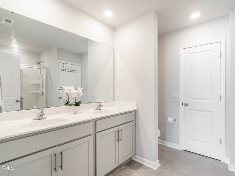 1231 Adrian Ct, Mebane, NC 27302
