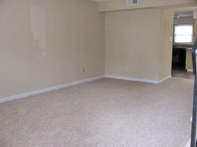 1231 Donaldson Ct, Cary, NC 27511
